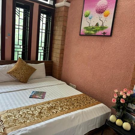 Quynh Moon Homestay Hanoi Buitenkant foto