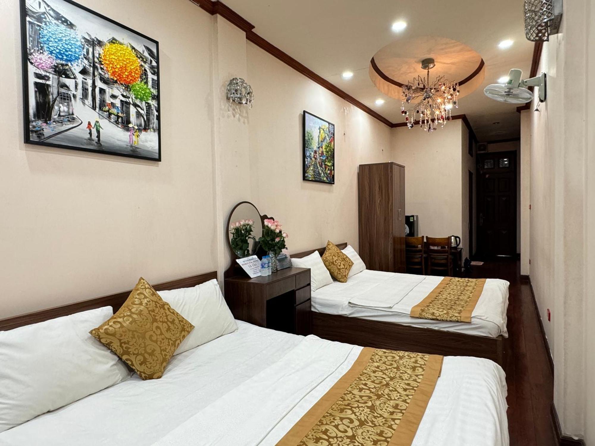 Quynh Moon Homestay Hanoi Buitenkant foto