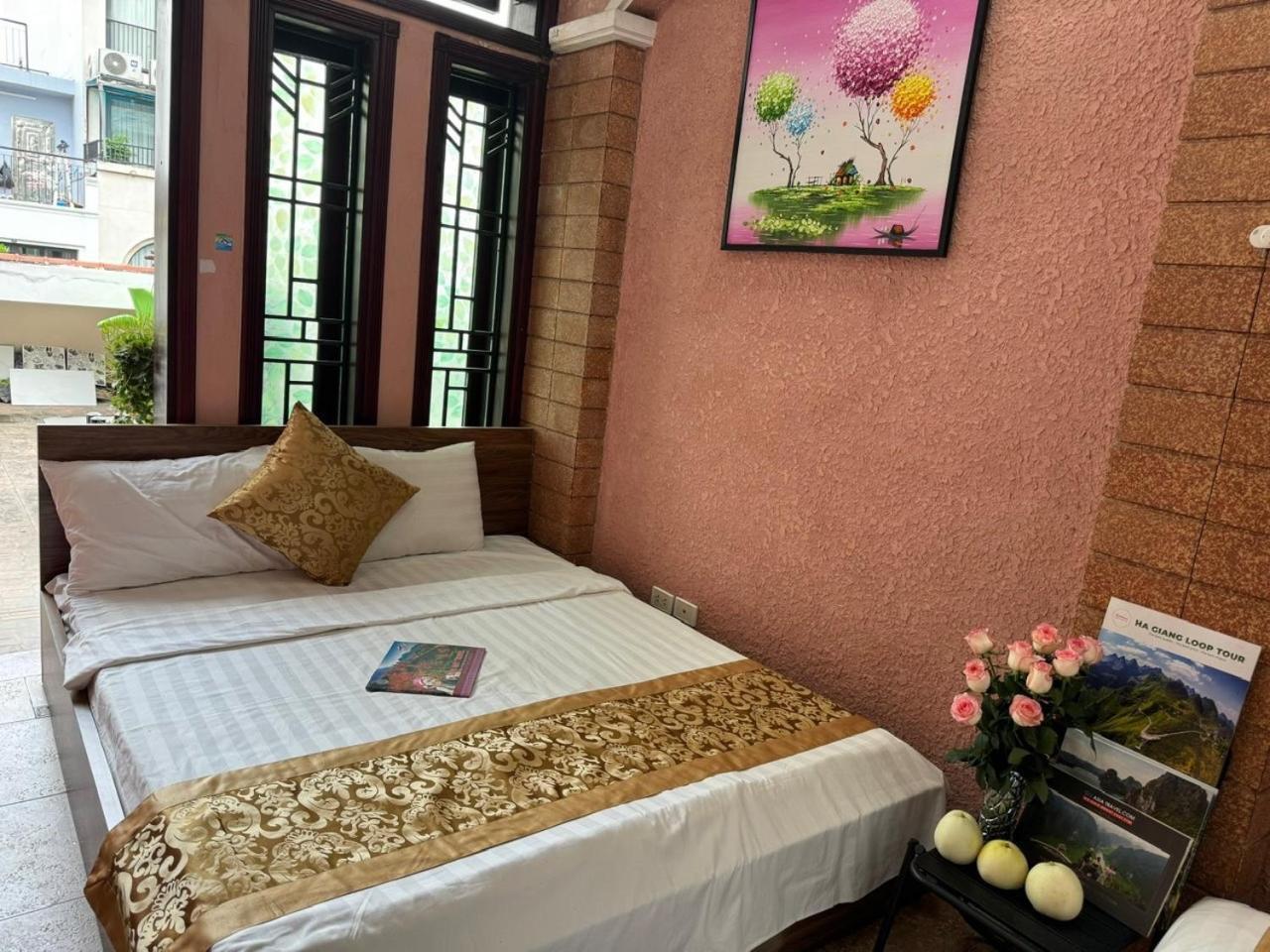 Quynh Moon Homestay Hanoi Buitenkant foto